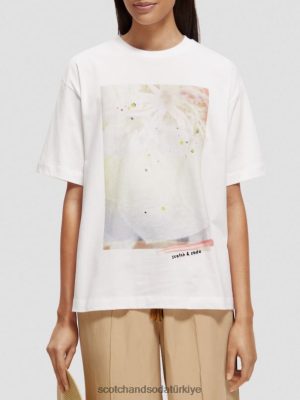 Scotch & Soda Türkiye | Scotch & Soda Gevşek Fit Artwork T-Shirt kadınlar F4B4N77 beyaz