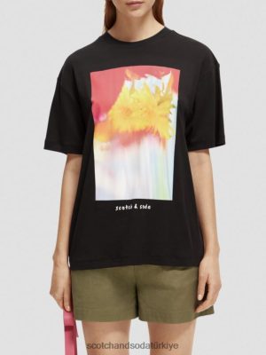 Scotch & Soda Türkiye | Scotch & Soda Gevşek Fit Artwork T-Shirt kadınlar F4B4N93 siyah