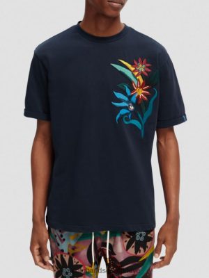 Scotch & Soda Türkiye | Scotch & Soda Rahat Uygun Organik Floral Embroidered T-Shirt erkekler F4B4N352 gece